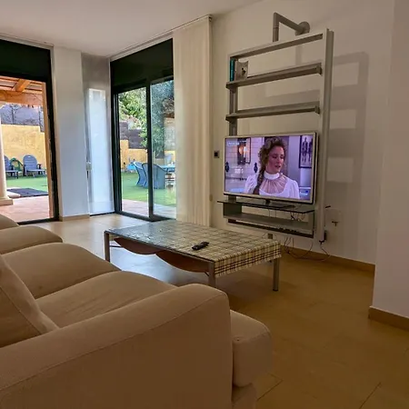 Evh105 - Casa Con Piscina Privada بيت للعطل توسا ذي مار